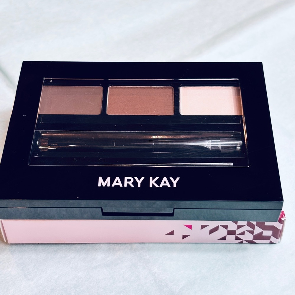 Mary Kay Brow Kit Eyebrow Palette  w/brush (Dark Brunette)